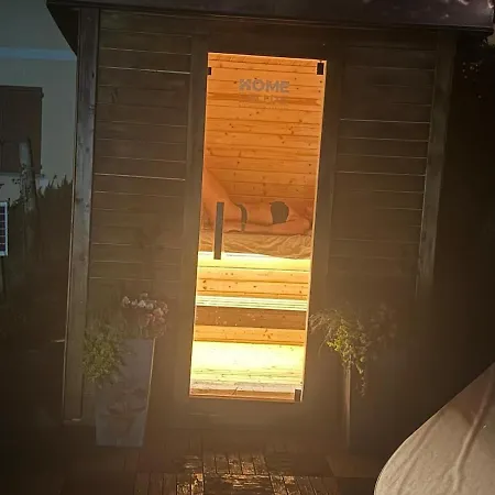 Holiday home Casa Fiorita, Luino, Il Tempo Rallenta Tra E Fiori Luino