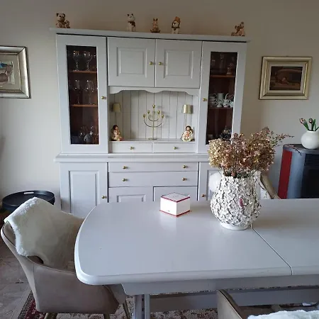 Casa Fiorita, Luino, Il Tempo Rallenta Tra E Fiori Nyaraló Luino