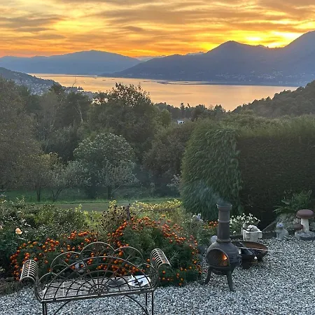 Casa Fiorita, Luino, Il Tempo Rallenta Tra E Fiori * Luino