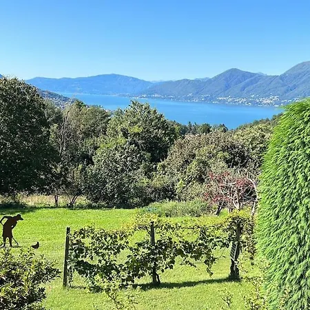 Casa Fiorita, Luino, Il Tempo Rallenta Tra E Fiori Luino