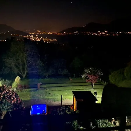 Casa Fiorita, Luino, Il Tempo Rallenta Tra E Fiori