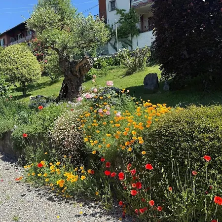 Casa Fiorita, Luino, Il Tempo Rallenta Tra E Fiori Luino