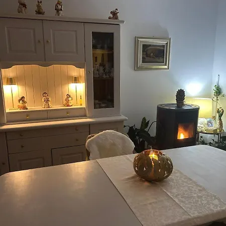 Dom wakacyjny Casa Fiorita, Luino, Il Tempo Rallenta Tra E Fiori Luino