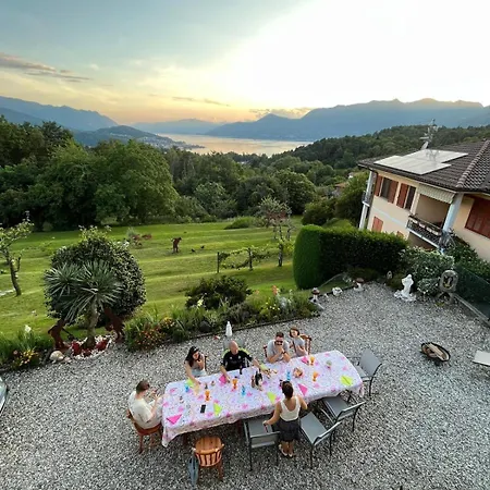 Dom wakacyjny Casa Fiorita, Luino, Il Tempo Rallenta Tra E Fiori Luino