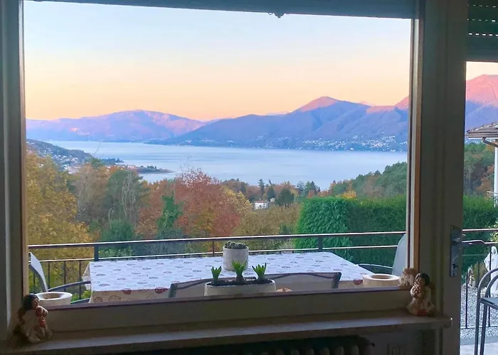 Nyaraló Casa Fiorita, Luino, Il Tempo Rallenta Tra E Fiori