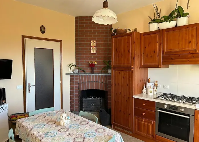 Nyaraló Casa Fiorita, Luino, Il Tempo Rallenta Tra E Fiori Luino