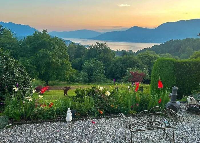 Casa Fiorita, Luino, Il Tempo Rallenta Tra E Fiori * Luino