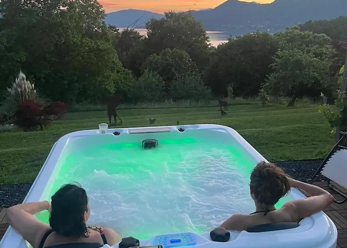 Casa Fiorita, Luino, Il Tempo Rallenta Tra E Fiori Holiday home Luino