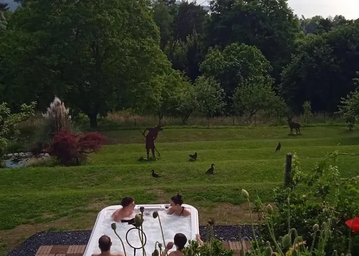 Casa Fiorita, Luino, Il Tempo Rallenta Tra E Fiori Holiday home Luino