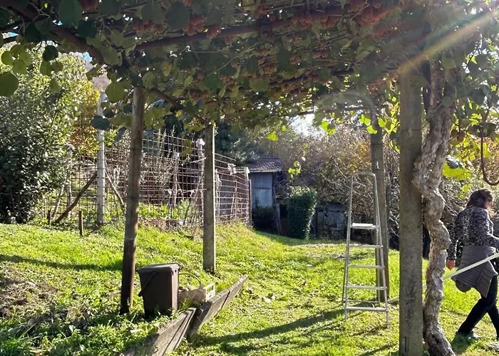 Nyaraló Casa Fiorita, Luino, Il Tempo Rallenta Tra E Fiori Luino