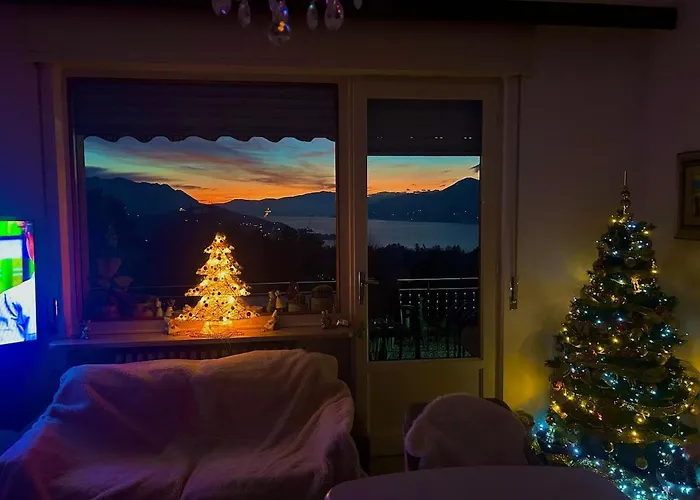 Casa Fiorita, Luino, Il Tempo Rallenta Tra E Fiori Holiday home Luino