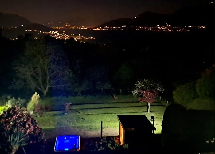 Casa Fiorita, Luino, Il Tempo Rallenta Tra E Fiori