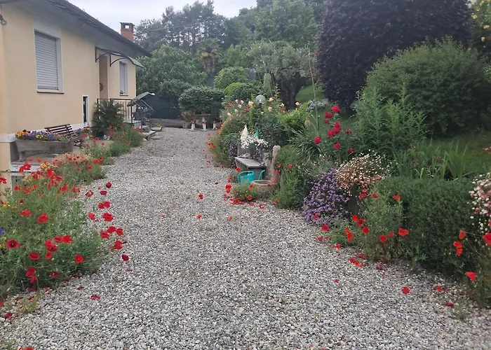 Nyaraló Casa Fiorita, Luino, Il Tempo Rallenta Tra E Fiori *