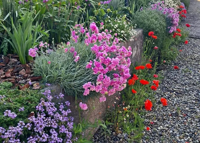 Nyaraló Casa Fiorita, Luino, Il Tempo Rallenta Tra E Fiori *