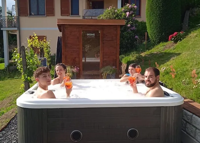 Nyaraló Casa Fiorita, Luino, Il Tempo Rallenta Tra E Fiori